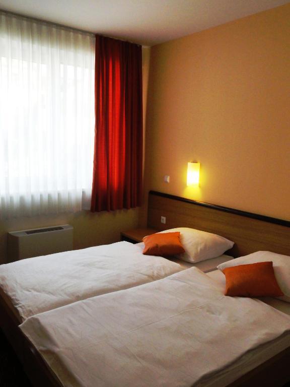 Hotel Bela Krajina Metlika Szoba fotó