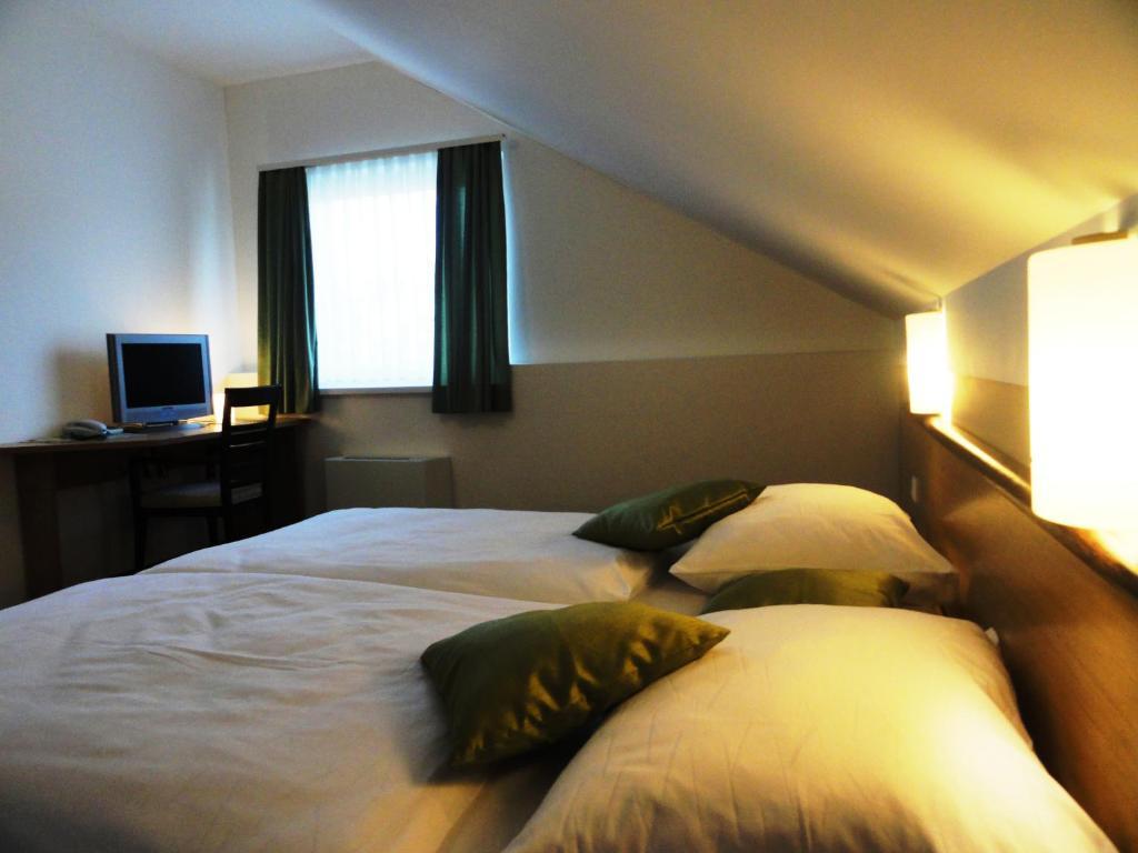 Hotel Bela Krajina Metlika Szoba fotó