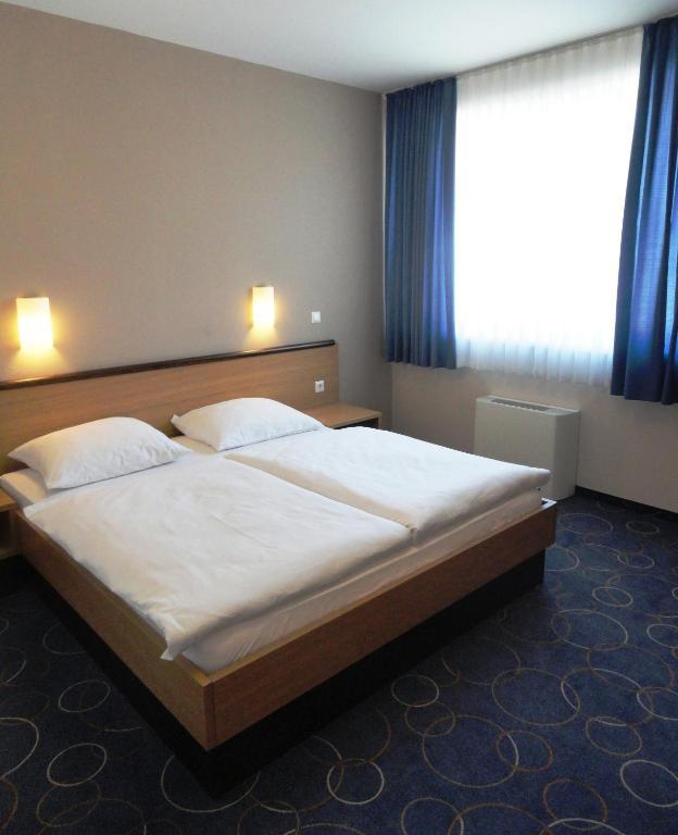 Hotel Bela Krajina Metlika Szoba fotó